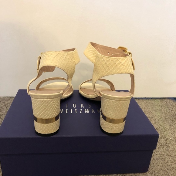 Stuart Weitzman - Breezy - Picture 3 of 4